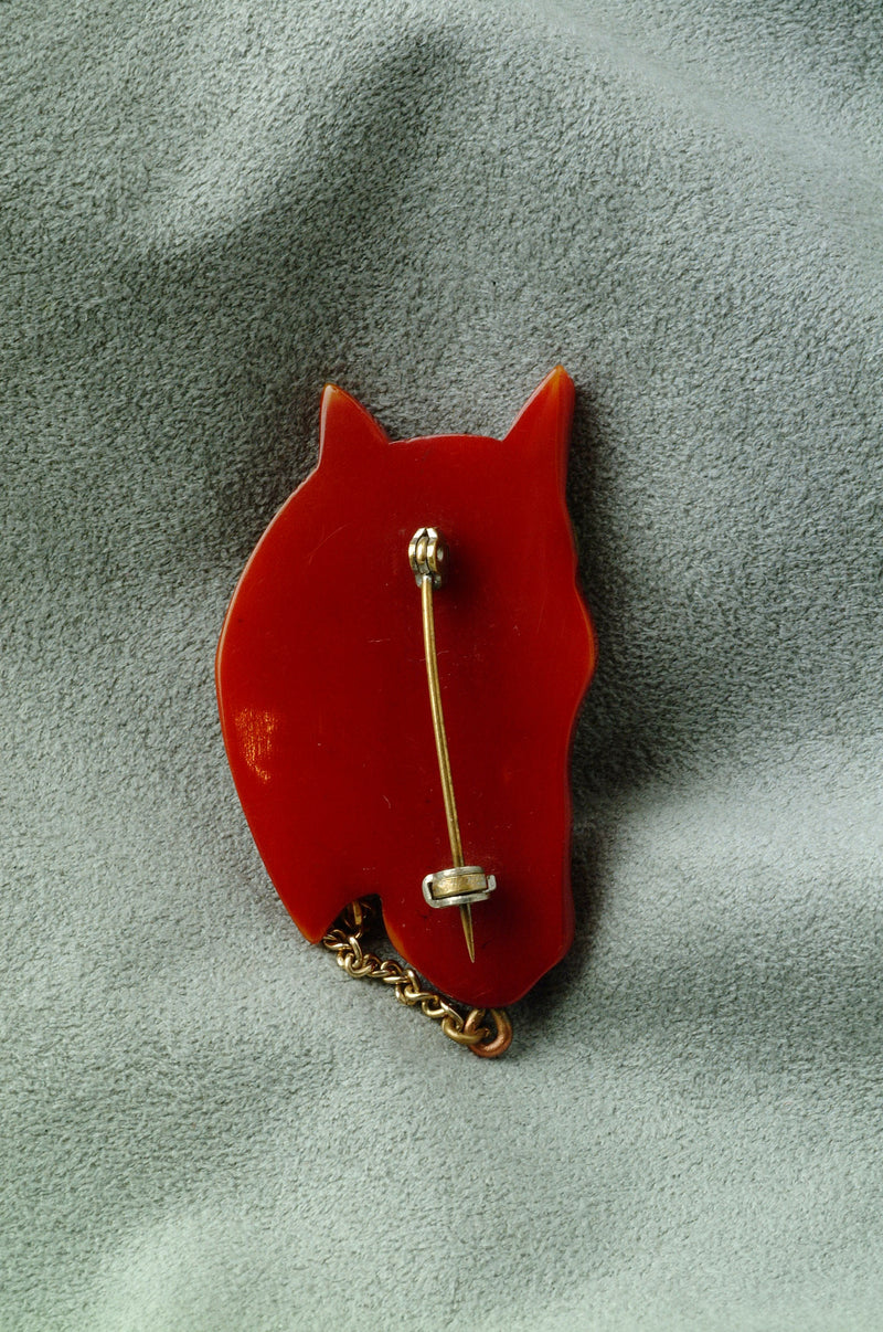 N°2827 Vtg 1930s Carved Bakelite Horse Head Pin with Gold-Accented